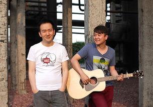 筷子兄弟照片,镜头下的温馨瞬间